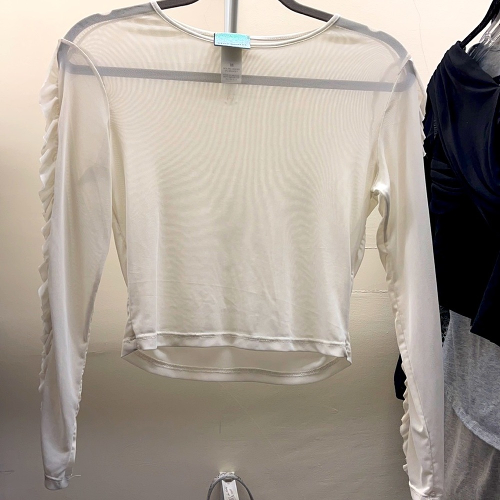 Cream Crop Top Long Sleeve